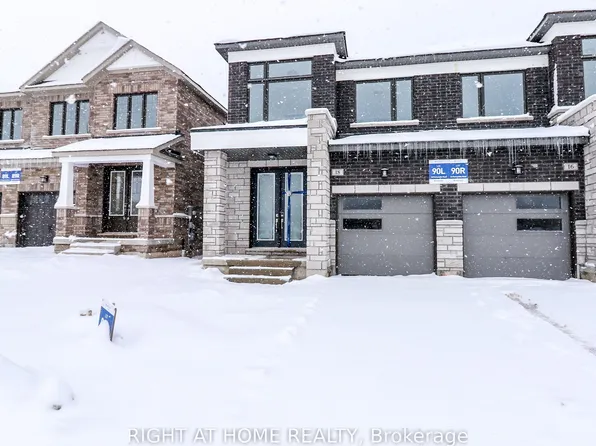 18 Periwinkle Rd, Springwater, ON L9X 2C8