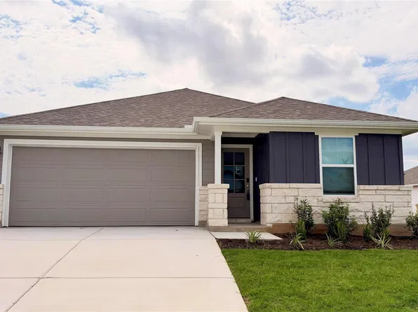 305 Wheel Horse Rd, Burnet, TX 78611