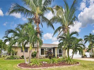1907 SE 15th St, Cape Coral, FL 33990