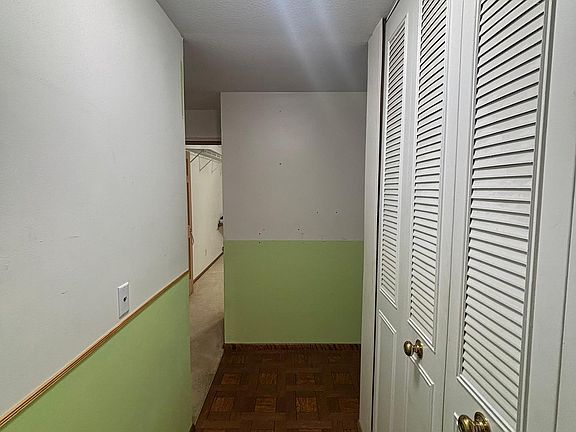 4th image of 4014 15th Ave S APT 9B