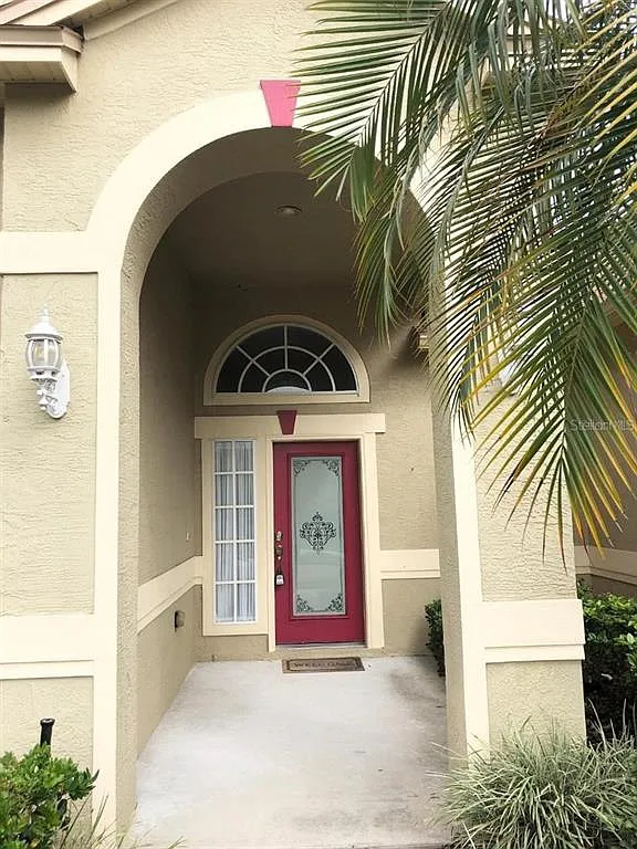 5 bed, 4.5 bath, 3060 sqft, $3,995 — Photo 2