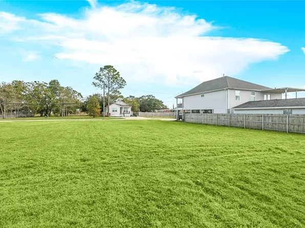 1832 Center St, Arabi, LA 70032