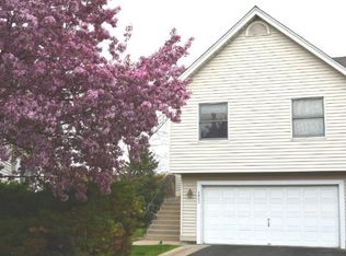 4082 S Meadowlark Rd, Eagan, MN 55122