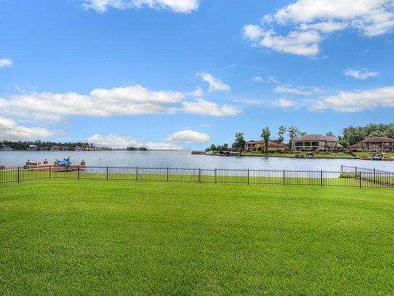 3rd image of 18719 W Cool Breeze Ln
