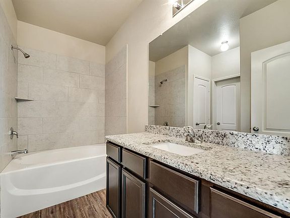 5th image of 1431 Park Trails Blvd