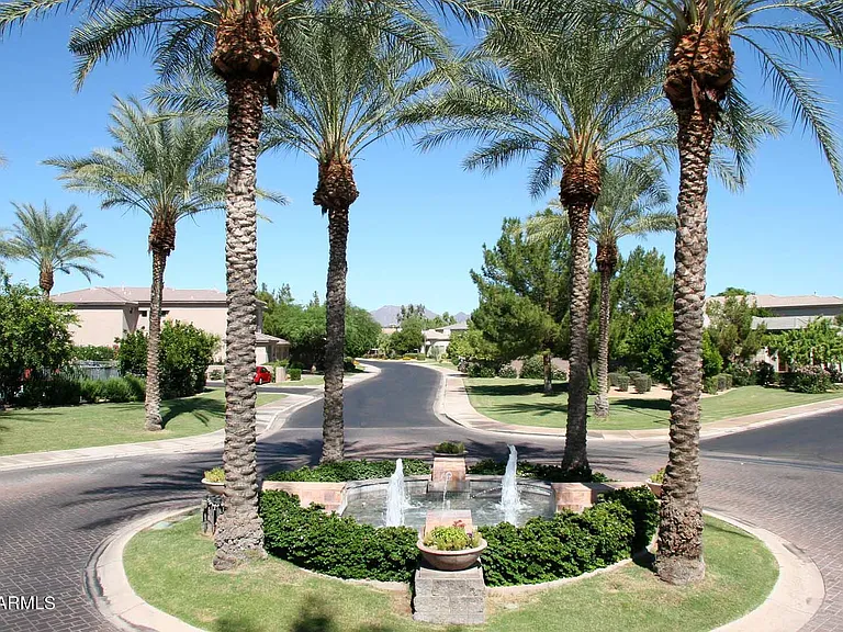 7305 E Del Acero Dr — Photo 63