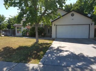 591 S Pacheco Dr, Kerman, CA 93630