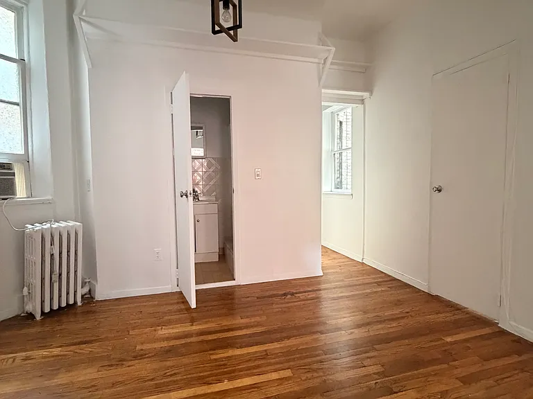 158 1st Ave #6 — Photo 3