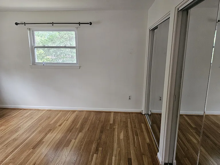 1404 Chilton Dr — Photo 16
