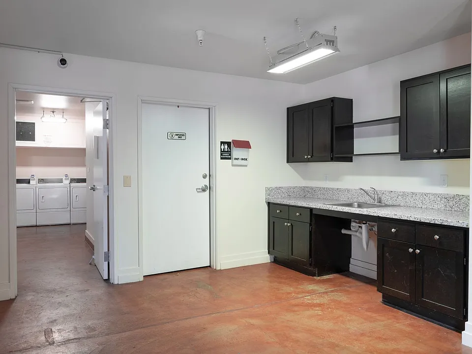 Fern Grove Apartments