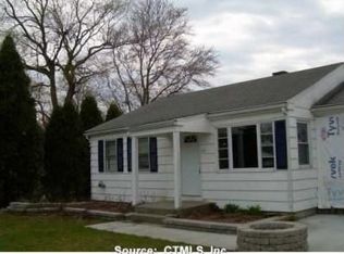 186 Liberty St, Pawcatuck, CT 06379