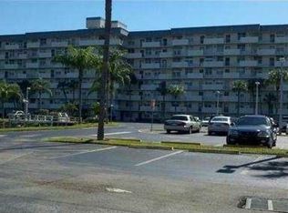 250 Jacaranda Dr APT 212, Plantation, FL 33324