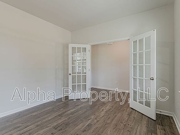 4th image of 1005 Roleson Way
