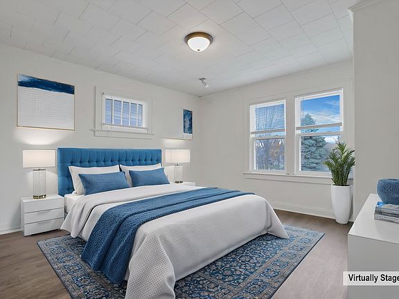2nd image of 209-211 E Southwood Ave #2