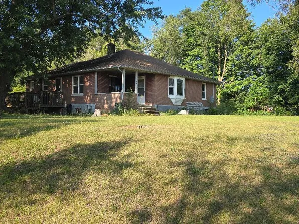 1140 Napoleon Rd, Jackson, MI 49201