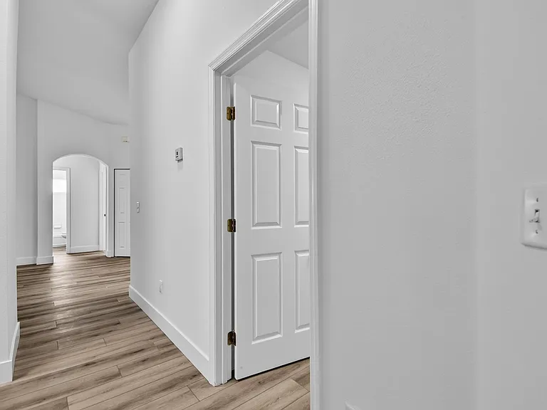 70 Ryan Dr — Photo 31