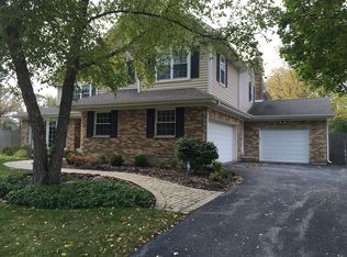 1630 Portage Pass, Deerfield, IL