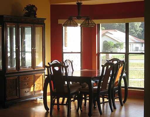 2nd image of 1719 Markham Glen Cir
