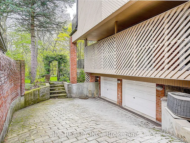 6 Nesbitt Dr — Photo 5