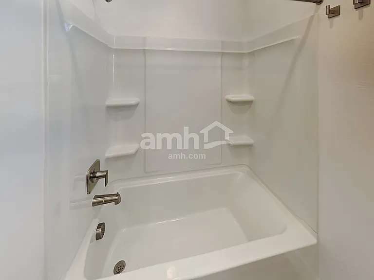 21411 S 231st St — Photo 15
