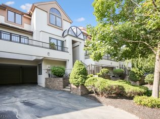 45 Schindler Ter #422, West Orange, NJ 07052