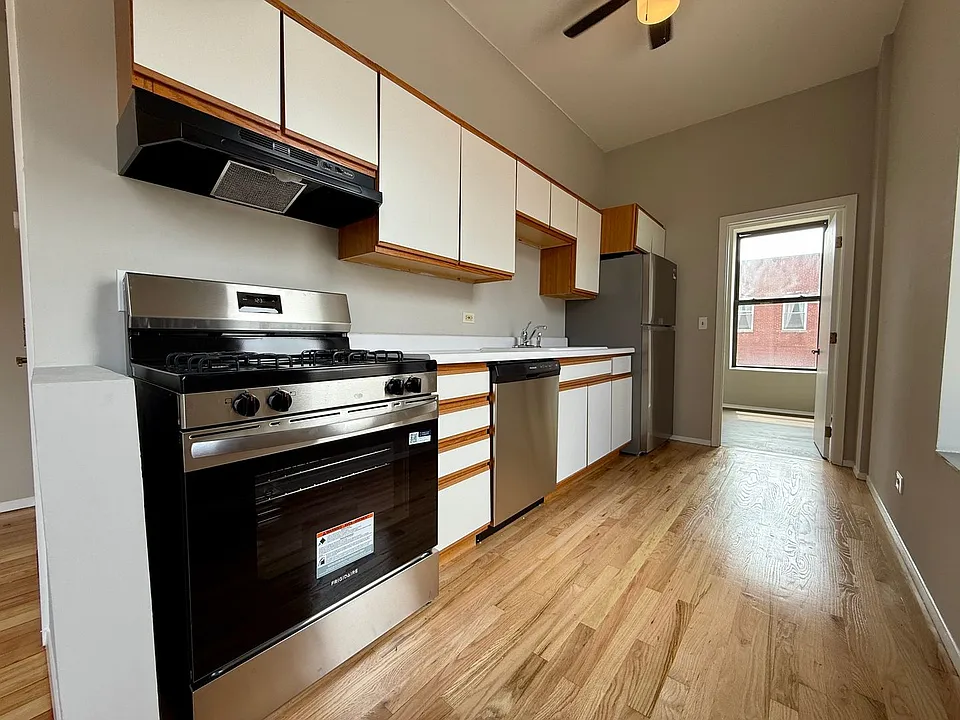 556 W 37th St