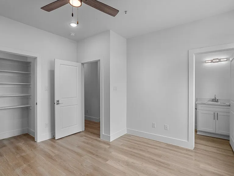 2400 Benbrook Dr #108 — Photo 19