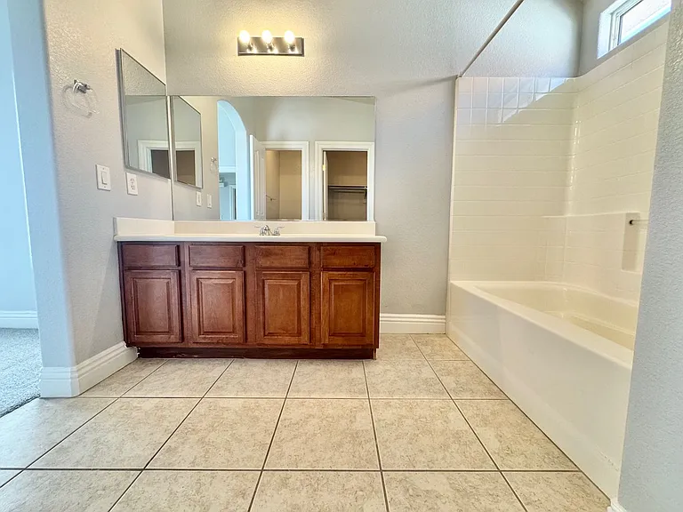 2767 Alderly Ridge Ave — Photo 27