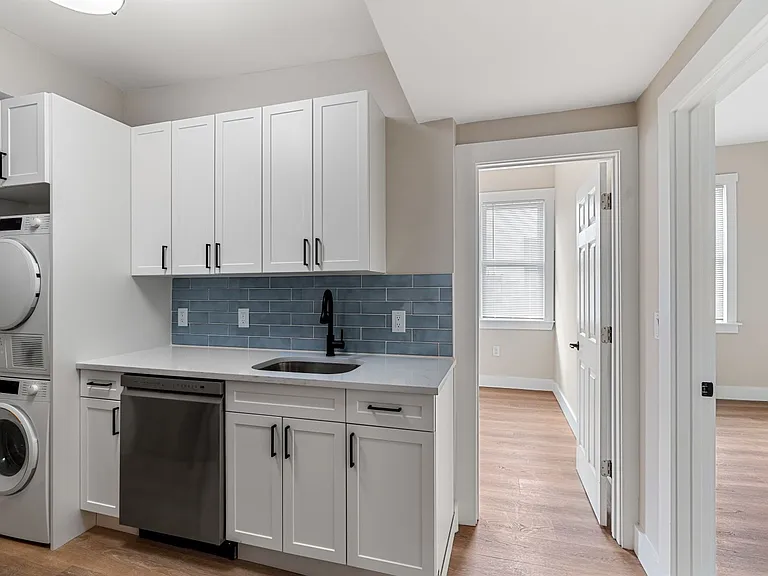 17 M St #3 — Photo 4
