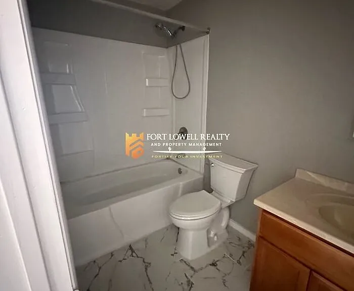 2632 N 29th Pl #2 — Photo 5