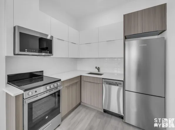 90 Weirfield Street image 4 of 7