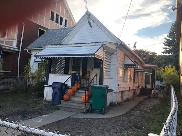 638 7th St, Niagara Falls, NY 14301