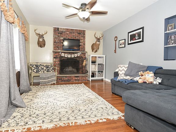 4th image of 144 Washington Ave