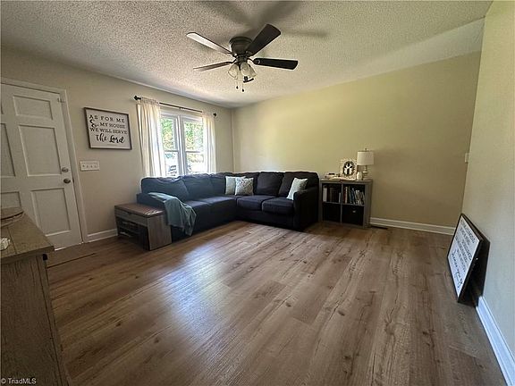 2nd image of 269 Rollingwood Dr