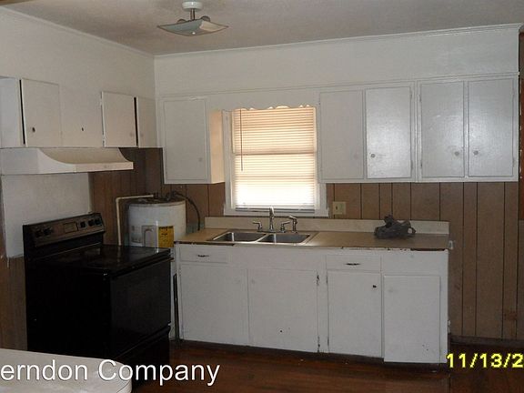 5th image of 618 E Brookwood Dr