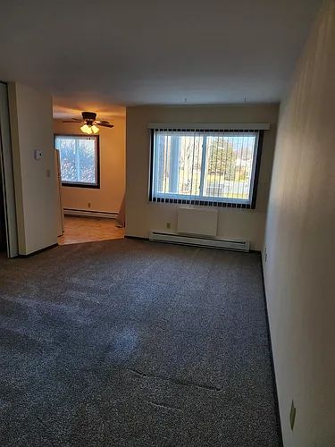 207 W Eldred St #1 Photo 1