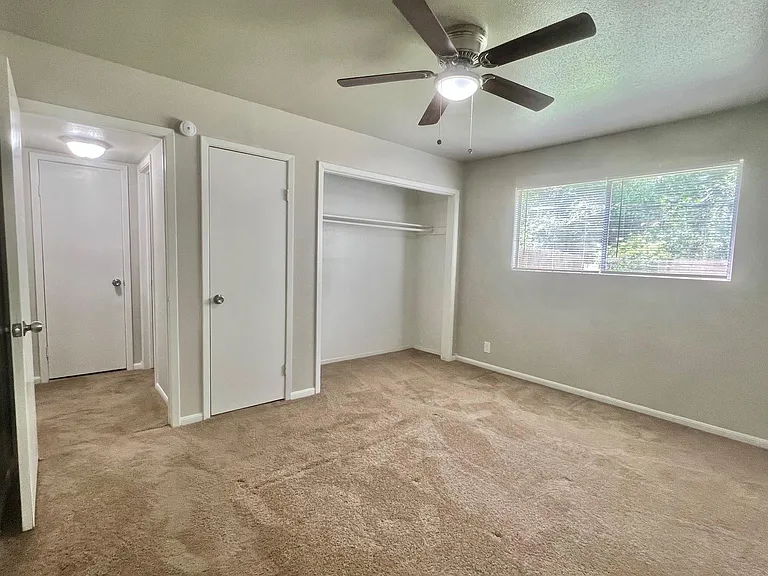 6702 Tamar Dr #B — Photo 7