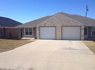 116 Surrey Ln APT 400B, Gatesville, TX 76528
