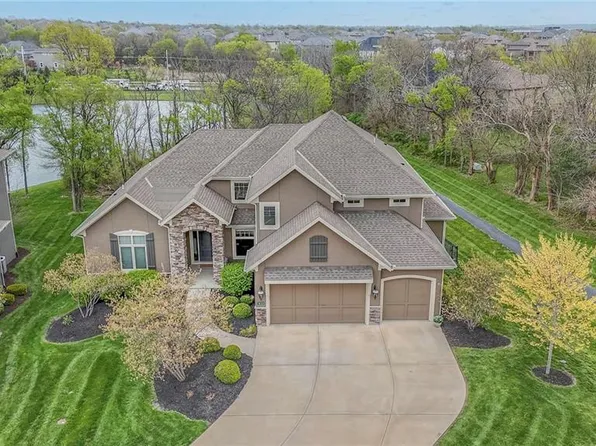 16321 Caenen St, Overland Park, KS 66221