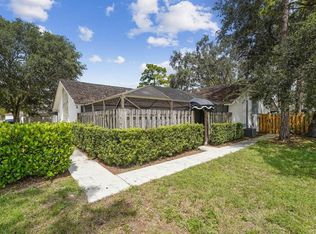 1368 Periwinkle Pl, Wellington, FL 33414