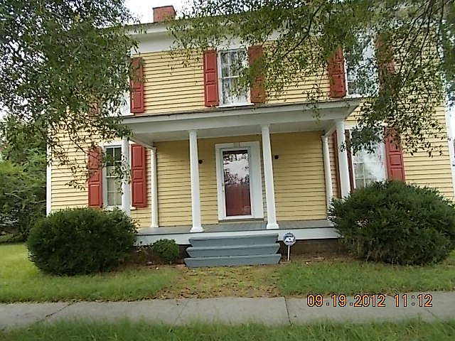 1st image of 211 S McLewean St