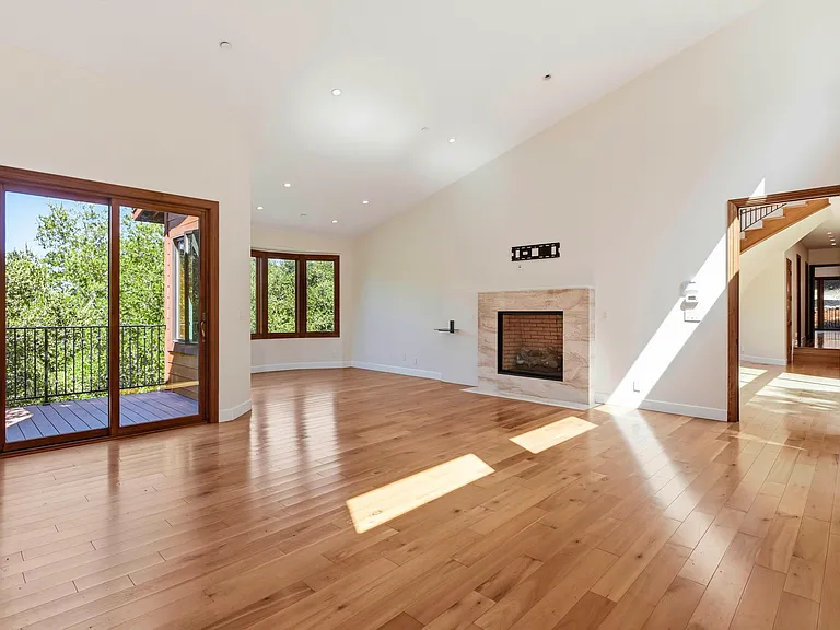 3911 Pepper Tree Ct — Photo 15