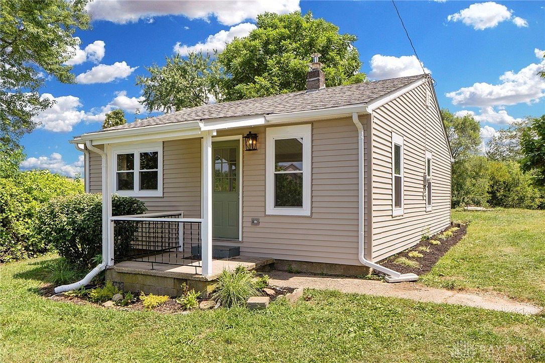 8030-8036 Hetzler Rd, Germantown, OH 45327 | Zillow