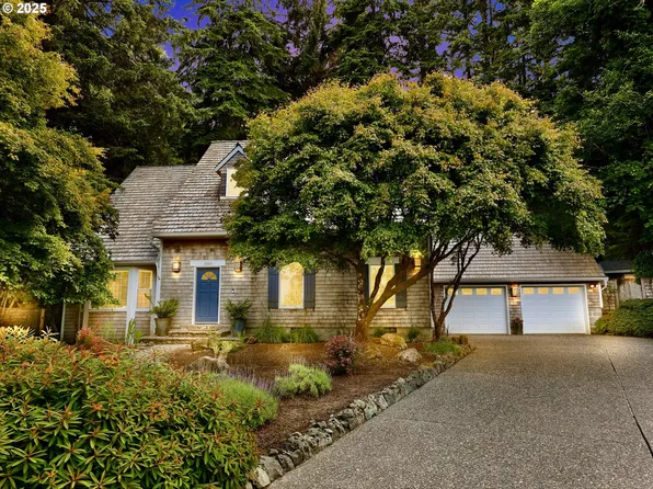 3305 Bayview Ter, Seaside, OR 97138