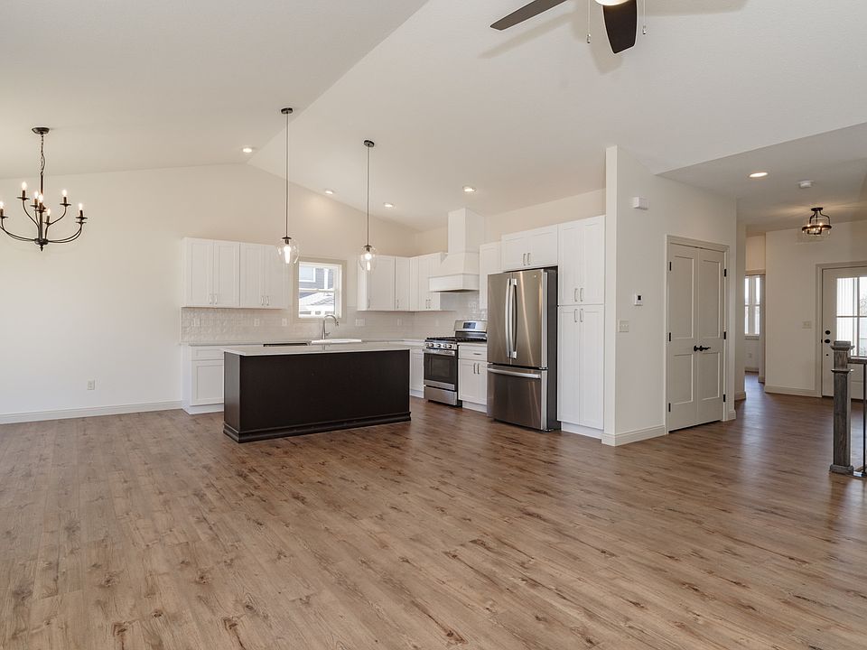 108 Trail Ridge Dr, Lexington, IL 61753 Zillow