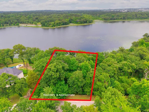 4497 Cascades Shoreline Dr, Tyler, TX 75709