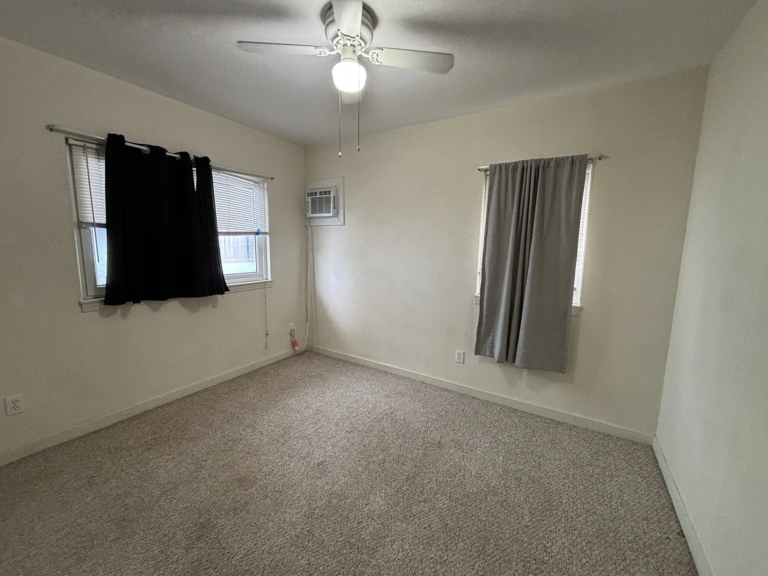 734 Palani Avenue #A - A — Photo 2