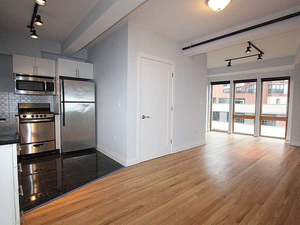 1st image of 338 Grove St APT 4C