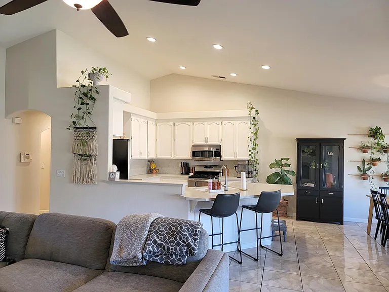 3008 Coach Lite Dr — Photo 5