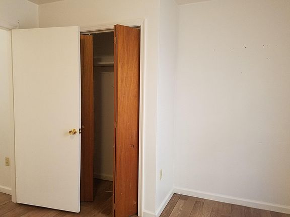 4th image of 812 Staunton Ave NW